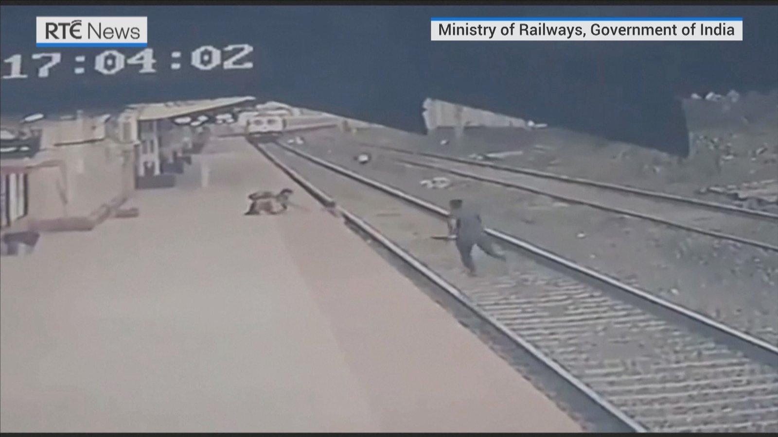 Indian railway worker saves child from onrushing train