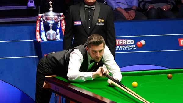 Selby won the evening session 7-2