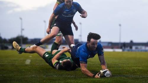 Hugo Keenan touches down for Leinster's seventh try