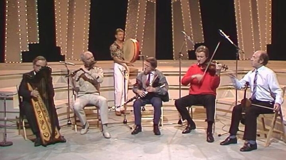 The Chieftains performing on The Late Late Show (1986)