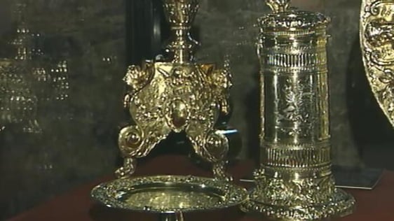 Exhibition of silverware donated by King William III to Christchurch Cathedral (2001)
