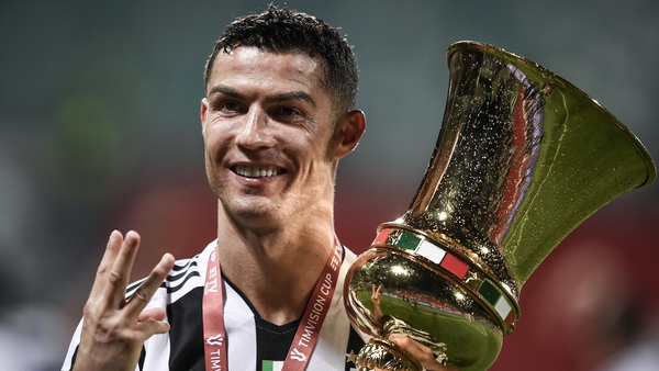 Ronaldo with the Coppa Italia trophy after Juventus beat Atalanta