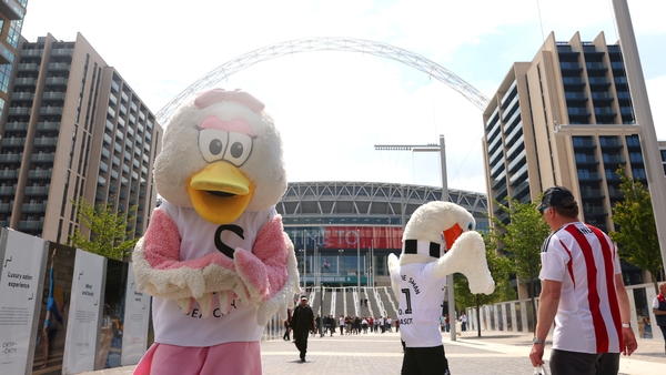 Brentford and Swansea meet with a place in the Premier League up for grabs