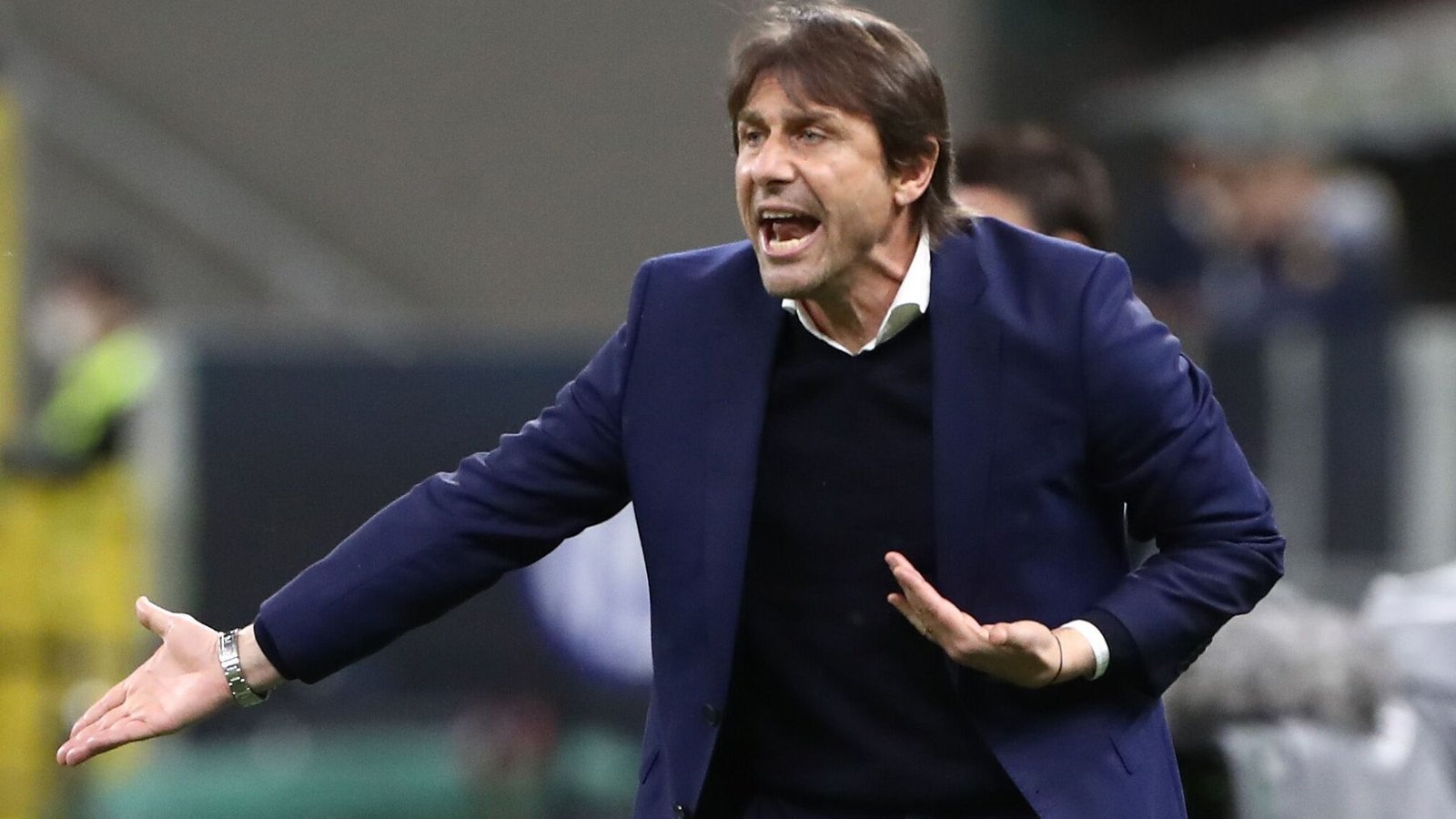 Tottenham reach out to Conte as manager hunt continues