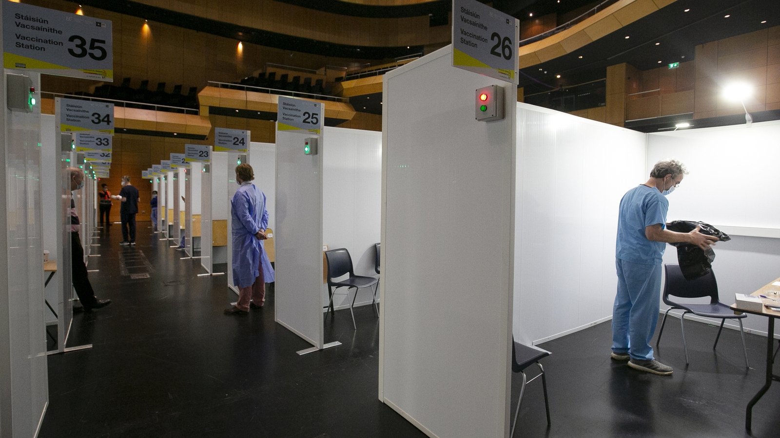 Some parents 'turned away' from vaccine centres