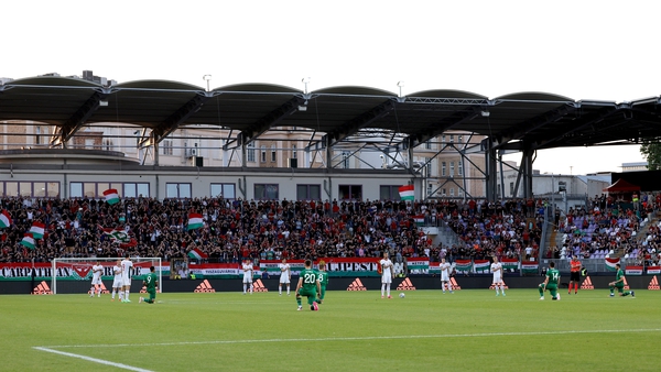 Republic of Ireland take a knee at Szusza Ferenc Stadion