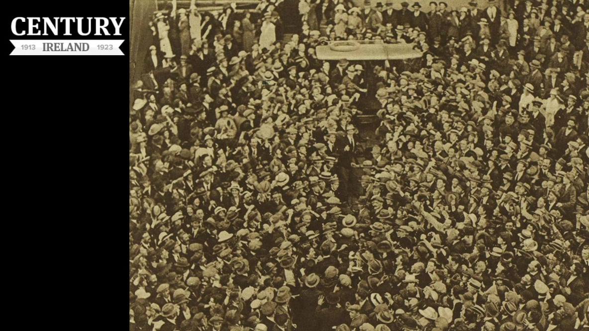 Century Ireland Issue 2008 - The crowd outside the Mansion House parts to allow Éamon de Valera to make his way to his motor car after the conference Photo: Illustrated London News, 16 July 1921