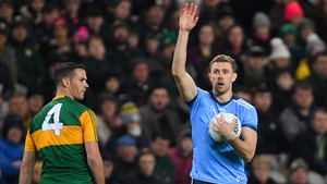 Paul Mannion calls for a mark against Kerry