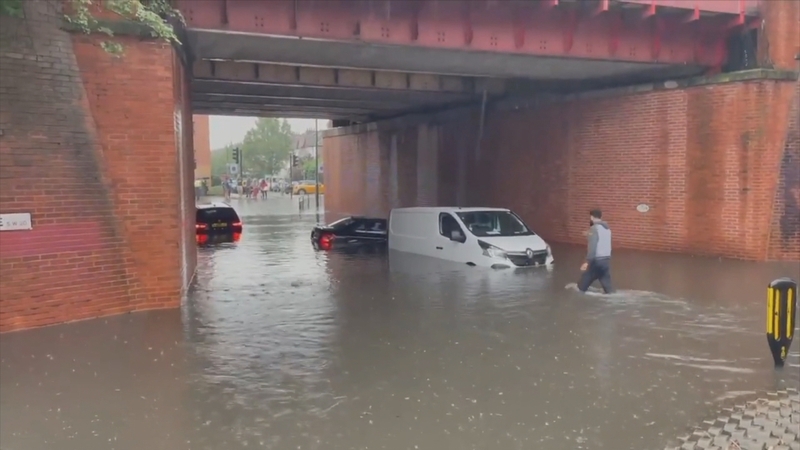 Flash floods cause travel chaos in London