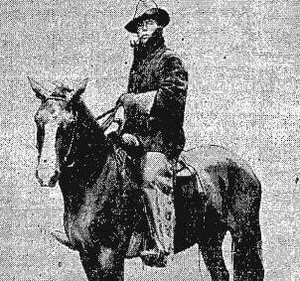 Century Ireland Issue 209 - The mysterious cowboy, later identified as Liam de Búrca Photo: Freeman's Journal, 25 July 1921