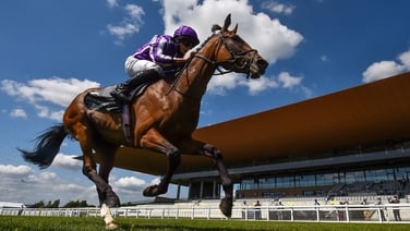 Snowfall wins the Irish Oaks