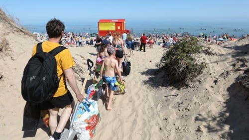 Crowds hit Brittas Bay, Wicklow, as Ireland basks in sunshine
Pic: Rolling News