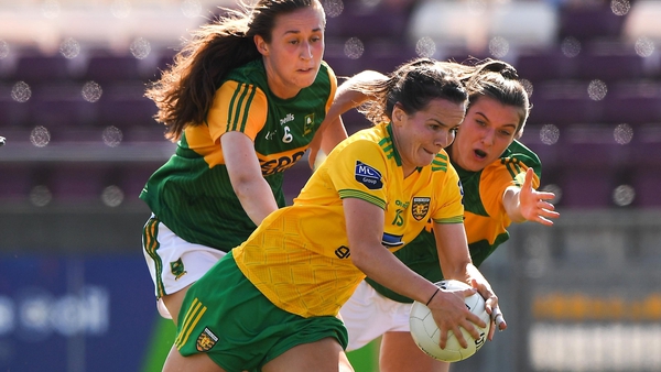 Donegal's Geraldine McLaughlin under pressure from the Kerry defence