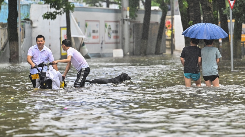 Typhoon drenches eastern China as it makes landfall