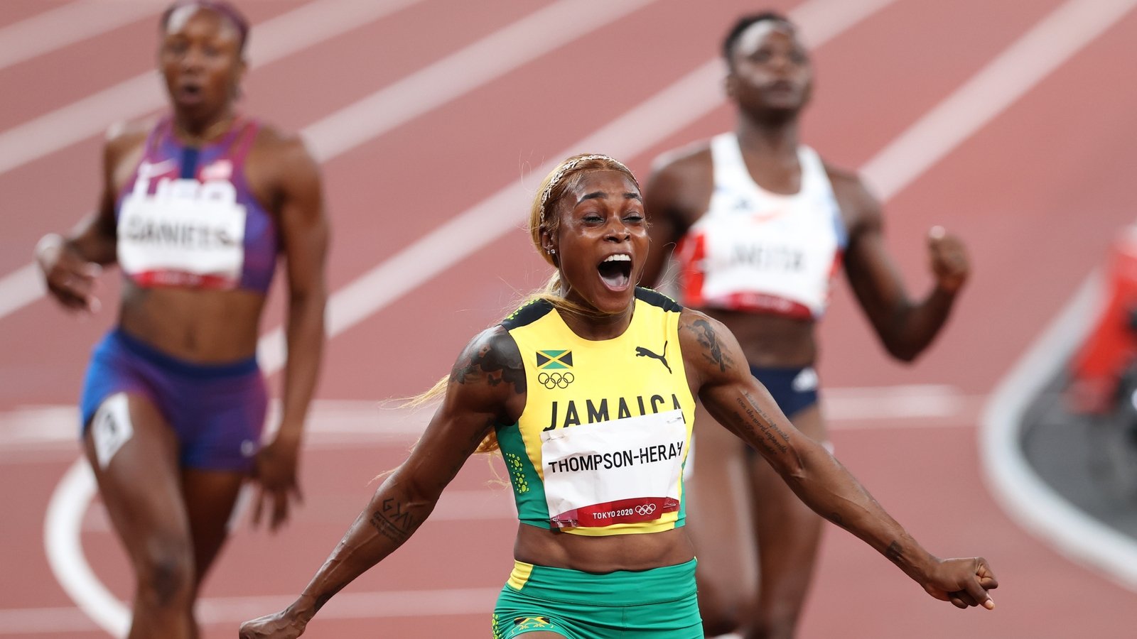 Tokyo 2020: Thompson-Herah wins 100m in Jamaica 1-2-3