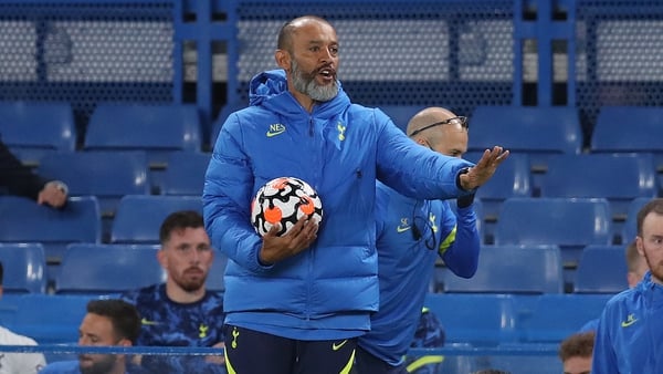 Nuno Espirito Santo: 'We have to solve the situation but between us'
