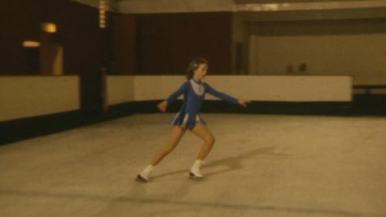 Off The Wall Ice Skating (1981)