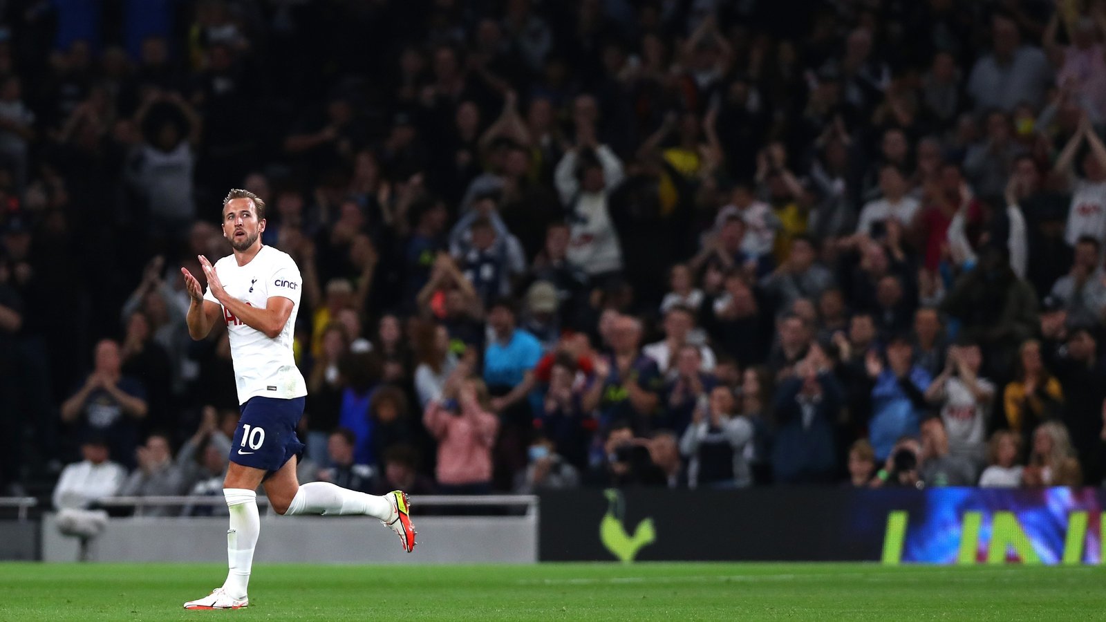 Tottenham Hotspur 3-0 Paços de Ferreira: Kane. Lo Celso goals send