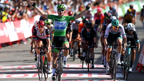 The victory sees Jakobsen extend his commanding advantage in the points leader's green jersey