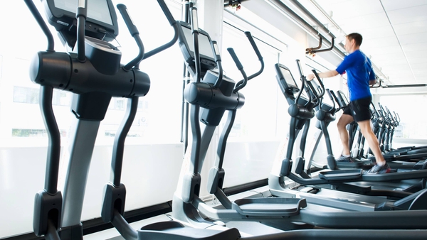 A new survey shows that even some people who have gym memberships feel too award to go.