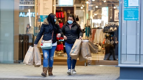 UK retail sales rose by 1.4% in November and were 4.7% higher than a year earlier, new figures show today