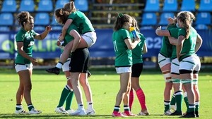 Ireland recovered from their defeat to Spain by beating Italy 15-7