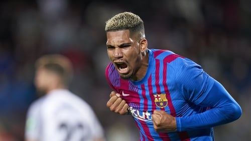 Ronald Araujo struck late to earn Barcelona a point at the Nou Camp.