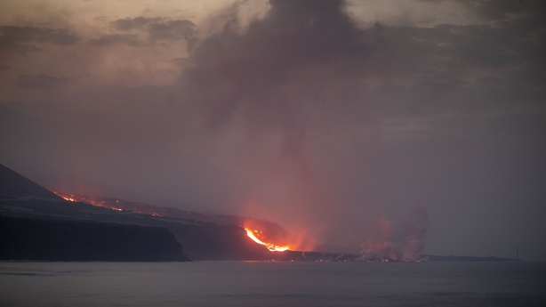New Lava Flow Erupts From Canary Islands Volcano 