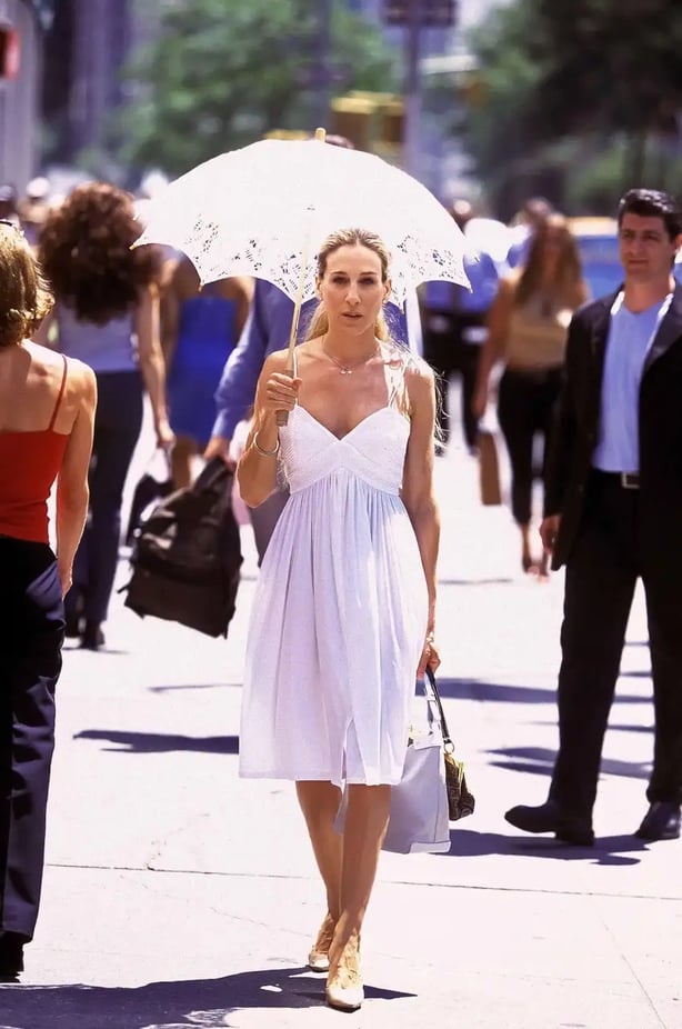 And Just Like That 13 Carrie Bradshaw Outfits We Still Love