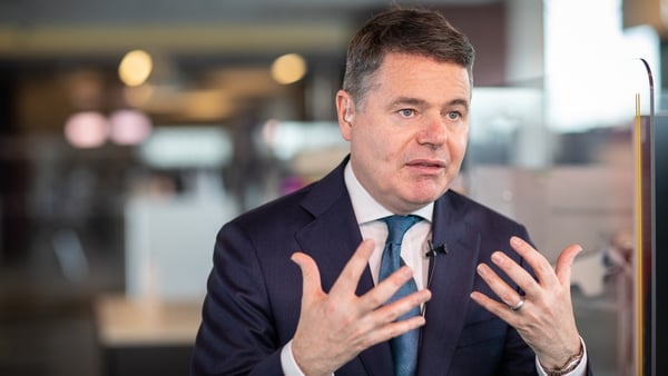 Paschal Donohoe told Fianna Fáil's Brendan Smyth that the Central Bank has met the banks who were involved, both those withdrawing and those remaining.