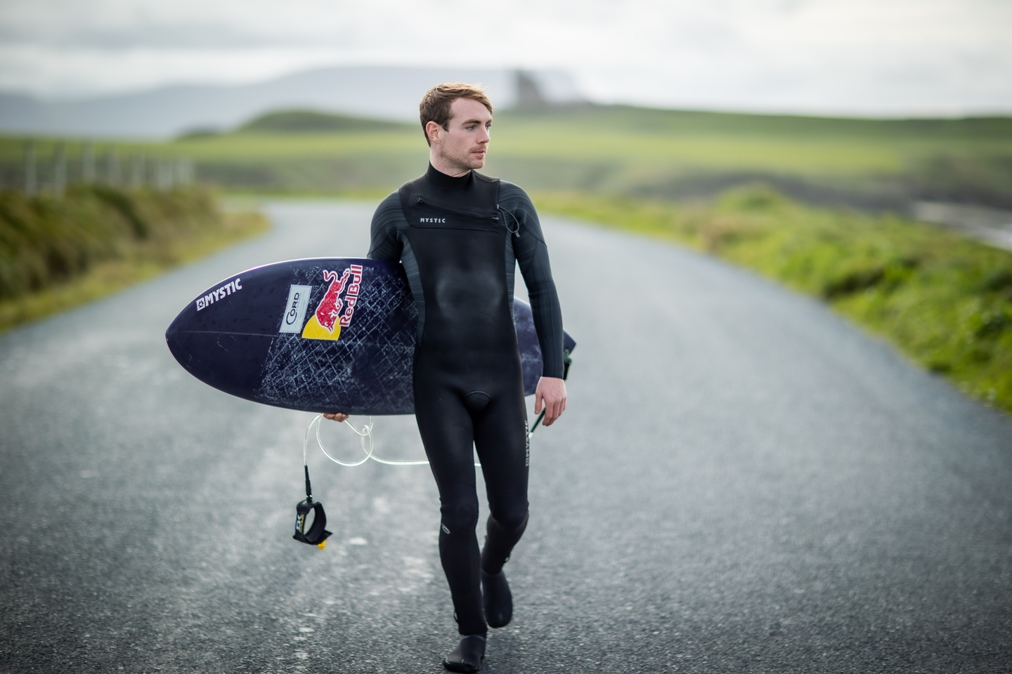 Red Bull's Conor Maguire surfs 40-foot County Sligo wave - Yahoo Sport