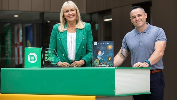 Miriam O'Callaghan with Irish Book Awards 2021 nominee David King (A Hug For You)