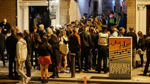 While nightclubs can operate again from tomorrow, some will have to wait until Wednesday to open their doors (File photo: RollingNews.ie)
