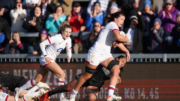 Abbie Ward on her way to scoring England's opening try