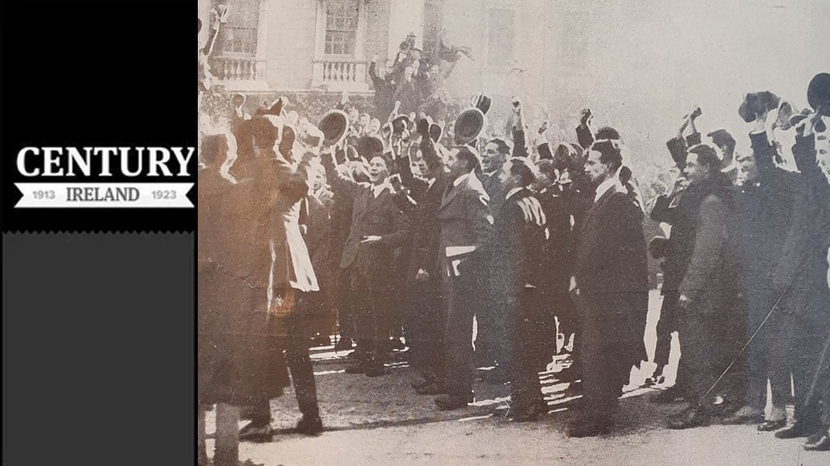 Century Ireland Issue 217 - Trinity College students cheering after singing 'God Save the King' in College Green in Dublin.
Photo: Irish Life, 18 November 1921. Full collection available at the National Library of Ireland.