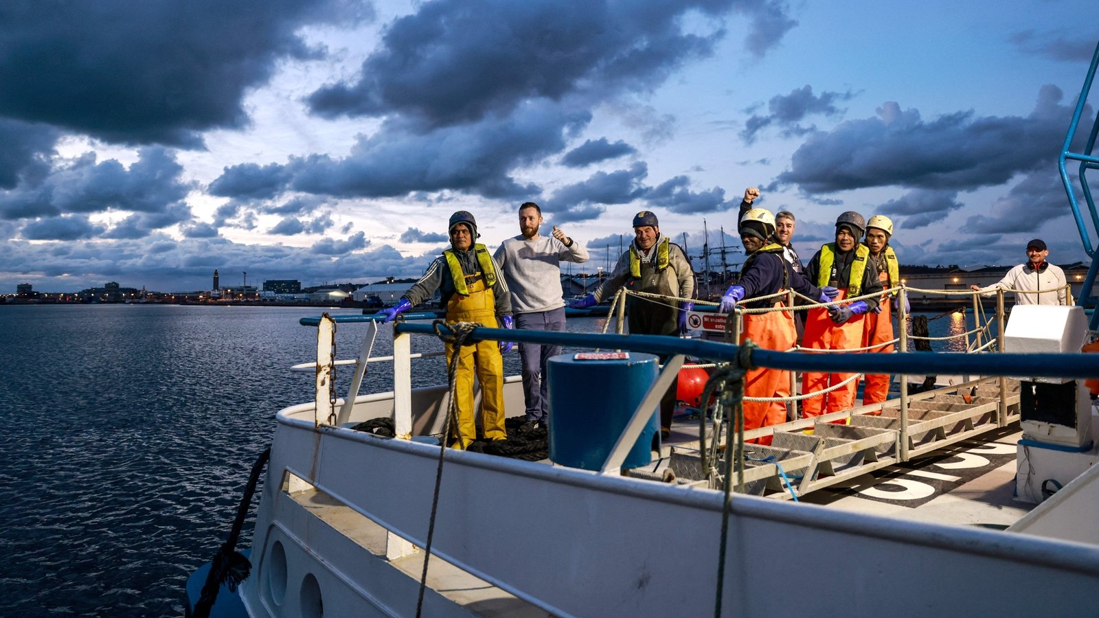 Trawler On Way Back To UK After France Lets It Depart   0018fb25 1600 