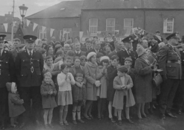 People line the streets of Enniscorthy to mark 100 years of the House of Missions (1966)