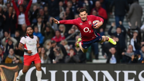 Jonny May scores England's third try