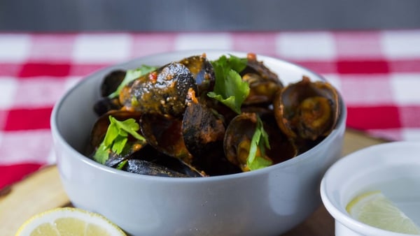 Wade's steamed mussels with 'nduja & tomato.