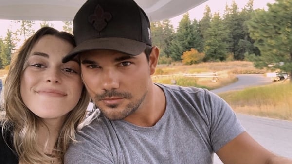 Taylor Lautner engaged to Tay Dome, image via Taylor Lautner/Instagram