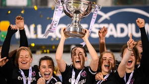 Wexford Youths captain Kylie Murphy lifts the cup