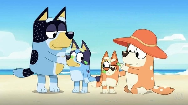 Bluey and the Heeler family head to the beach.