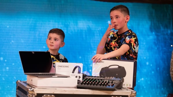 DJ Calum and his Hype-man and younger brother Jackson on the Toy Show in 2021