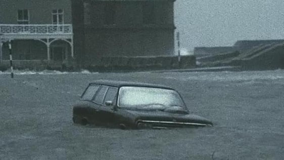 Floods across the country (1981)