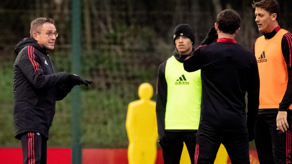 Ralf Rangnick speaking to United players at training on Friday