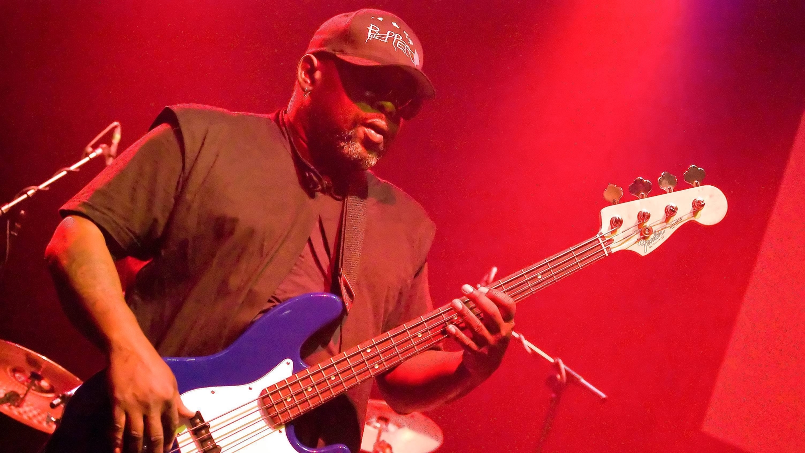 Iconic bassist and producer Robbie Shakespeare dies