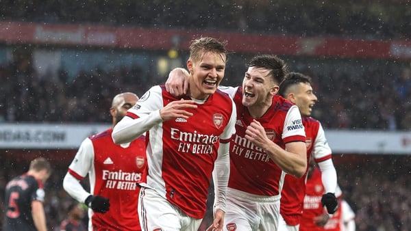 Arsenal take on Manchester City on New Year's Day
