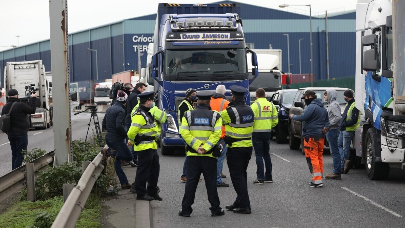 Irish Hauliers and Trucker Driver are Blocking Dublin Port Today
