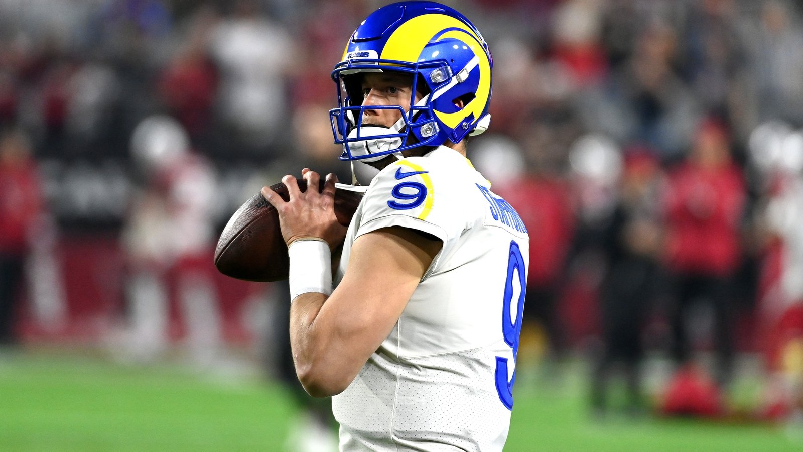 Stafford, Donald lead Rams to 30-23 win over Cardinals