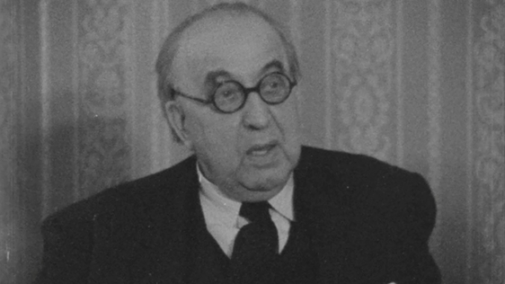 Sir Albert Richardson in 1962.